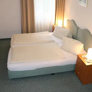 3* Pensjonat - Alt - Strassgang